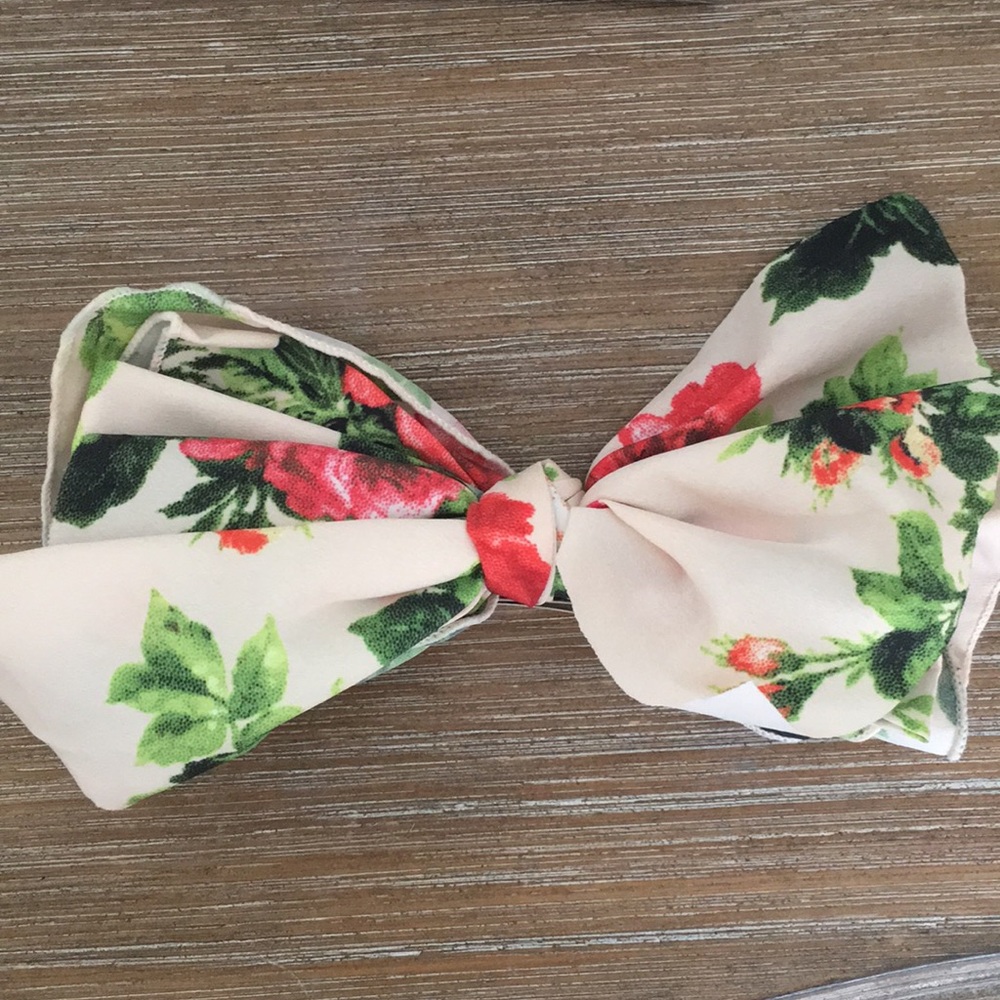Large Bow Hair Accesory